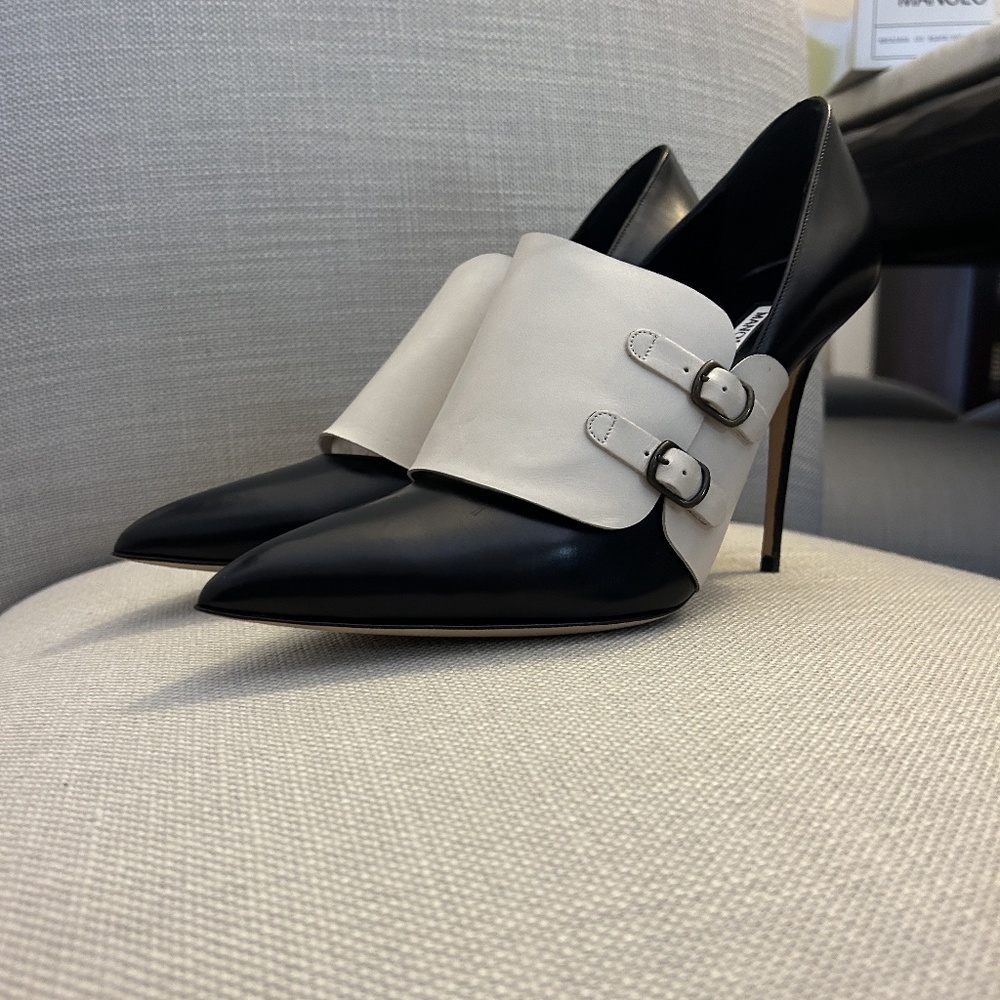 Manolo Blahnik Leather Pumps, Black and White Pointed Toe, Size 8